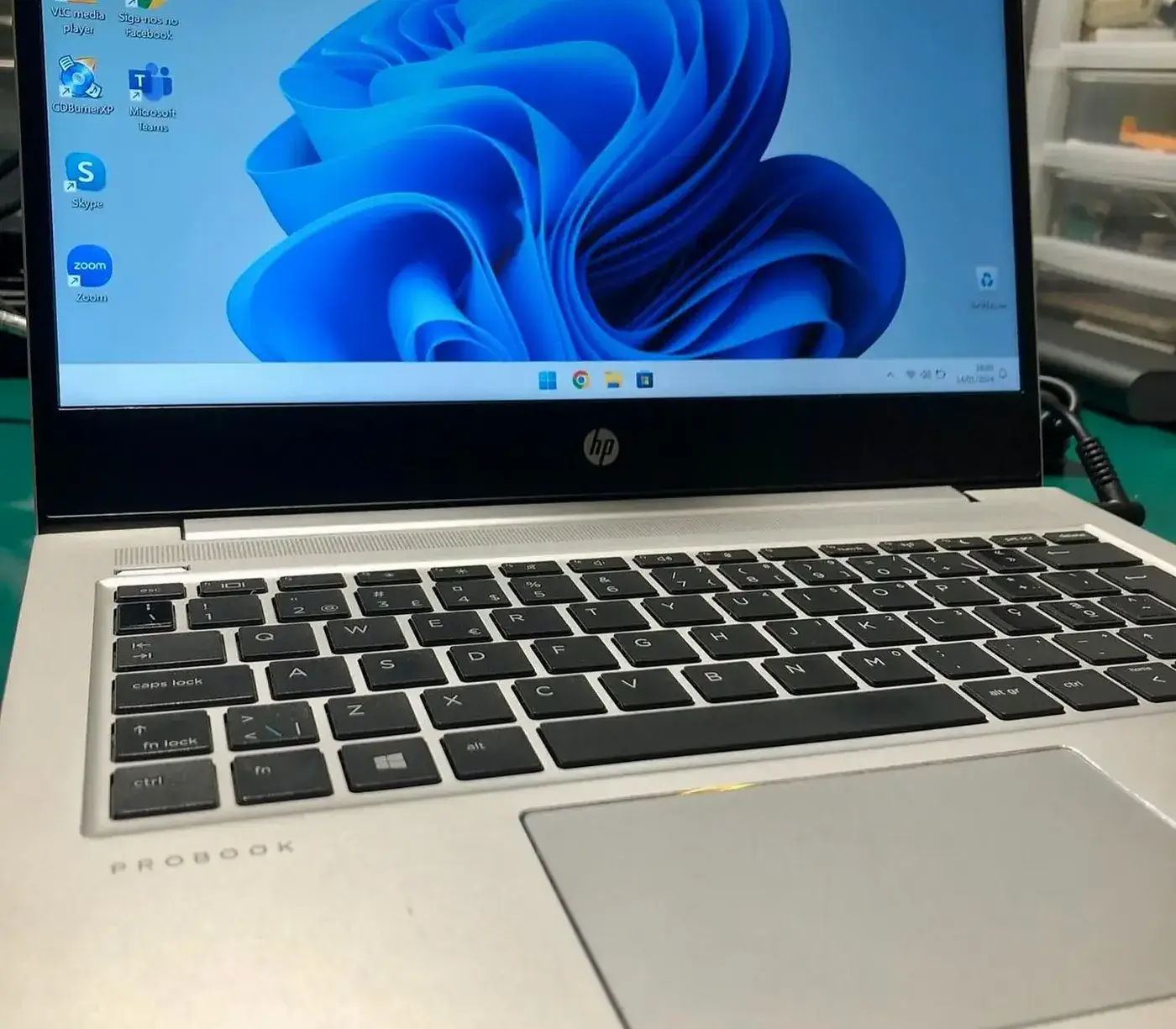 Equipamento em teste após reparação na PCSPEED, em Viseu